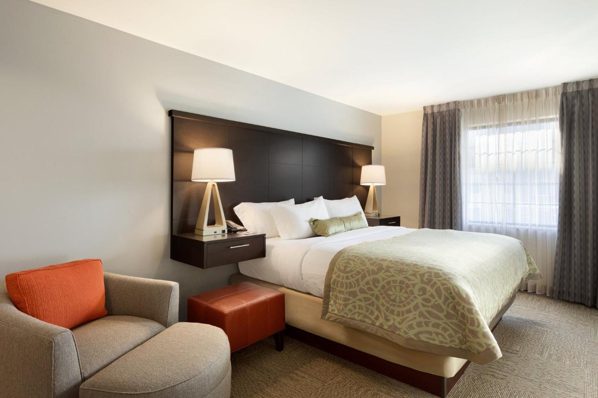 Staying in Midland, TX: 4 Business Hotels Compared